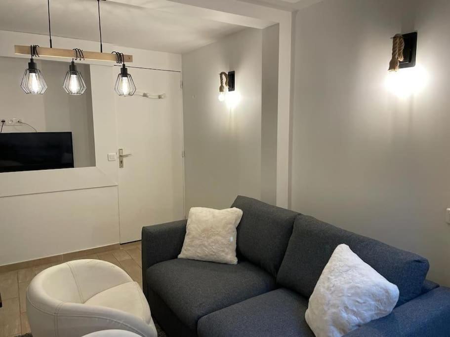 Le Cosy - 2 Pers - Hyper Centre De Fontainebleau Apartment Exterior photo