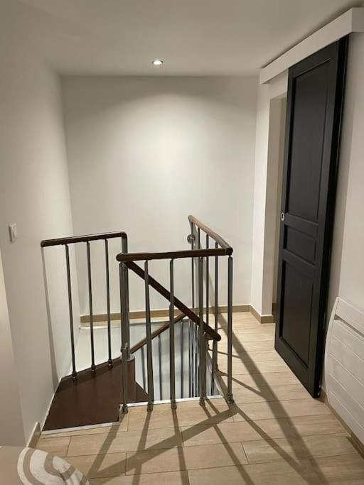 Le Cosy - 2 Pers - Hyper Centre De Fontainebleau Apartment Exterior photo